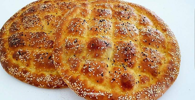 پیده یکی از خوراکی های مخصوص در ماه رمضان در ترکیه است.